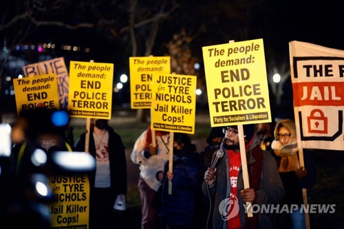 '살인 경찰관을 감옥으로' 워싱턴DC 항의시위