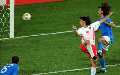 2002 한일 월드컵 16강전 안정환의 골든골 장면