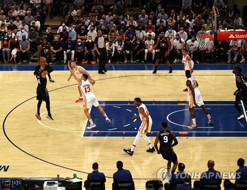 NBA 뉴욕, 8년 만에 플레이오프 승리 '감격'