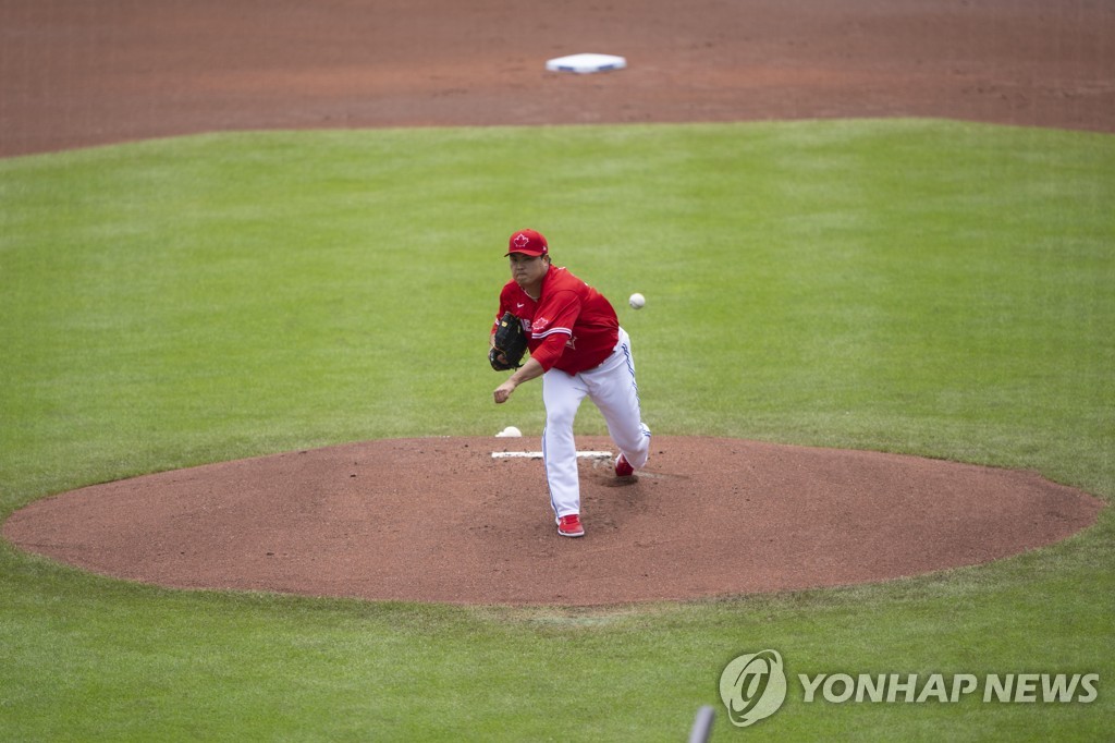 역투하는 류현진