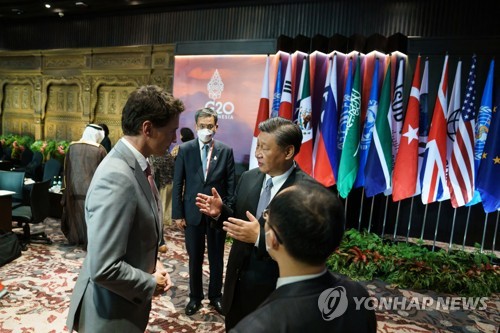 "왜 우리 비공개 대화가 언론에?"…트뤼도에 따진 시진핑(종합)