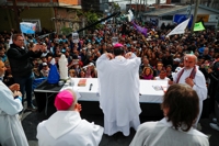 "교황 모욕 더는 못참아"…아르헨 사제들, 교황 지지 미사 열어