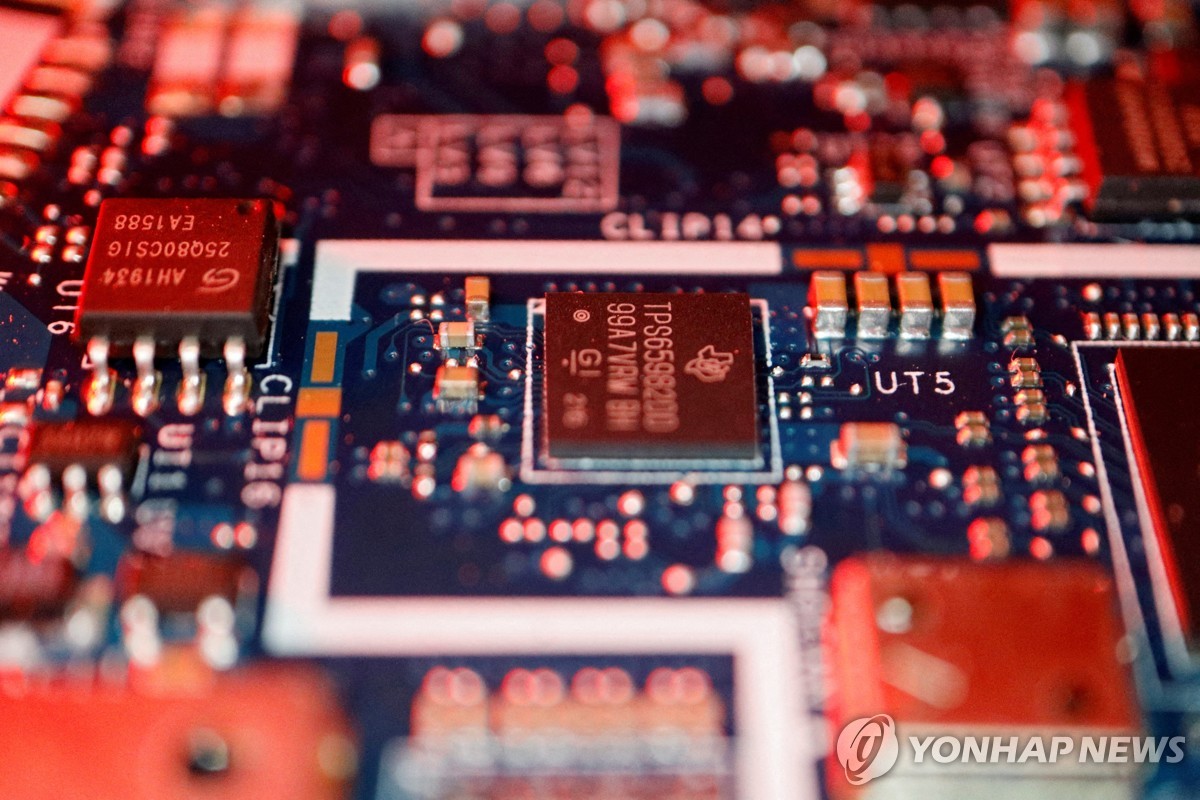 "美 정부, 태국·말레이에 AI칩 수출 제한 계획…中 …