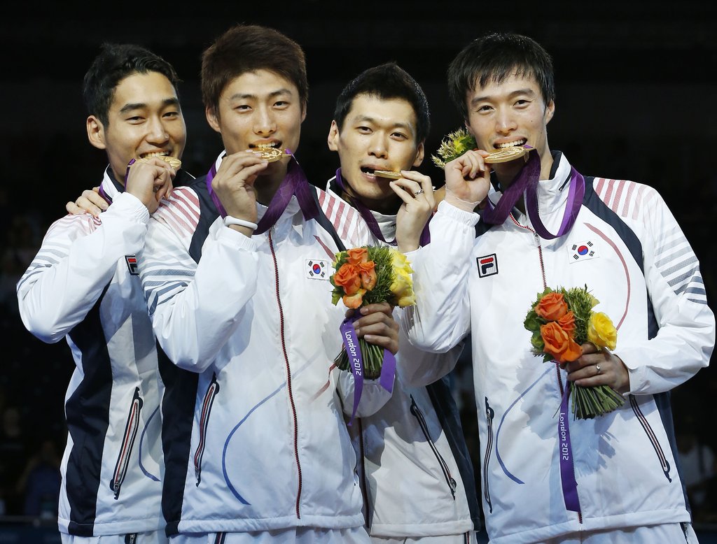 2012 런던올림픽에서의 김정환(왼쪽부터), 오은석, 구본길, 원우영 〈〈연합뉴스 DB>>