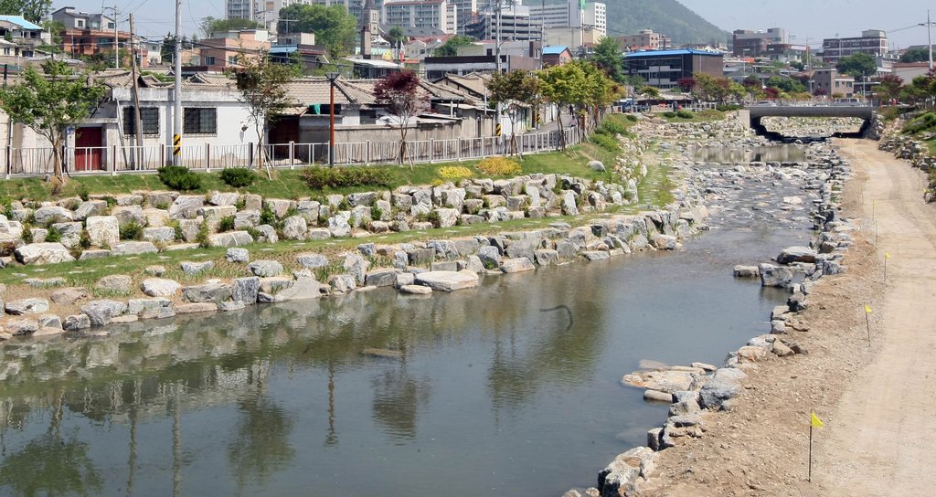 춘천 약사천 상류 통수면적 확대공사…침수 예방 | 연합뉴스