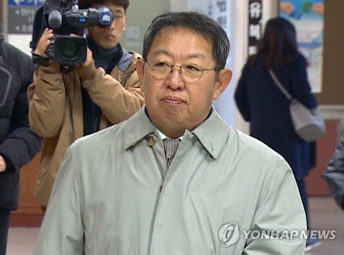 이석수 前 특별감찰관, '강제 북송' 의혹 서훈 변호