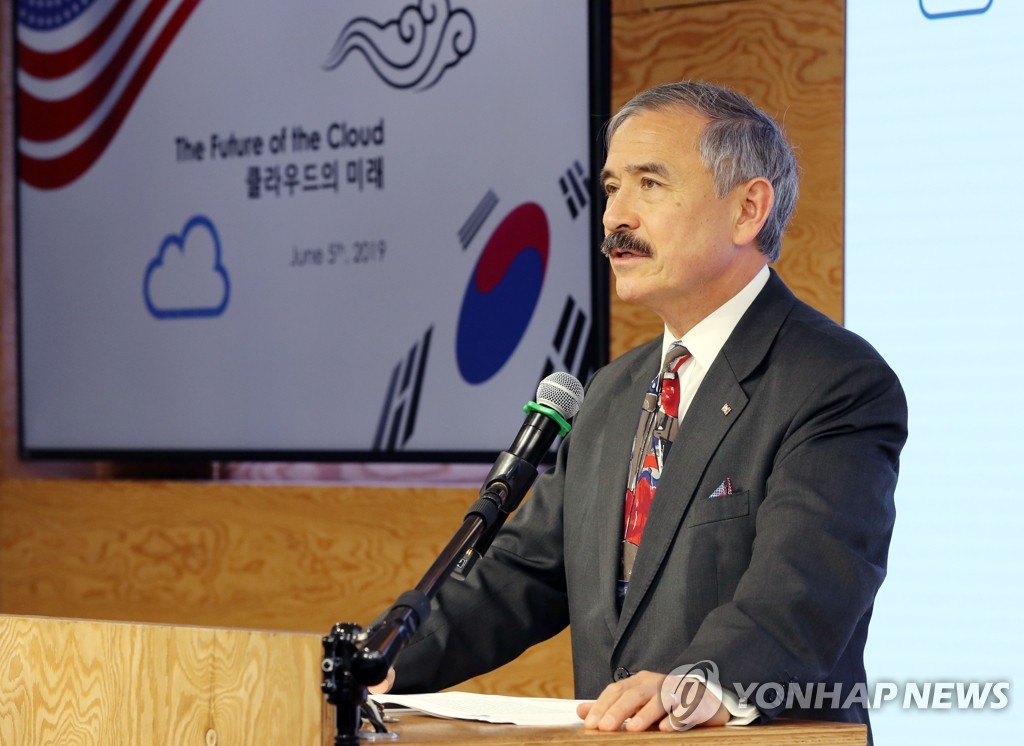 This photo, taken June 5, 2019, shows U.S. Ambassador to South Korea Harry Harris speaking during a forum in Seoul. (Yonhap)