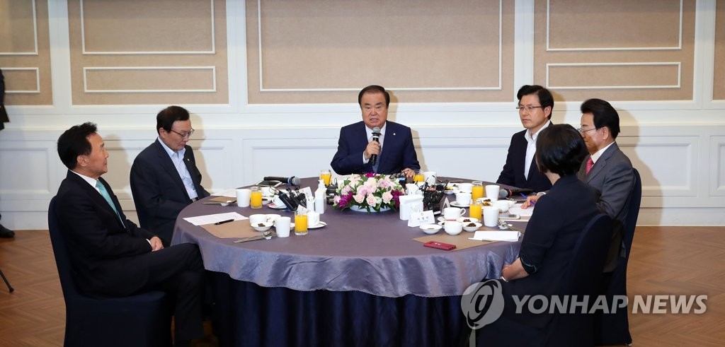 韓国国会議長と与野党５党代表がきょう会合　経済報復対策など協議