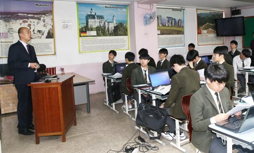 고교학점제 전면도입 준비…'현 중1 적용' 대입제도 내후년 확정(종합)