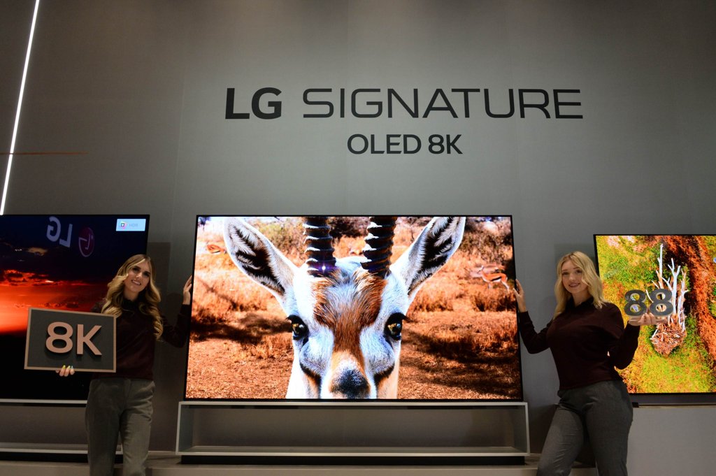 This photo provided by LG Electronics Inc. shows the company's OLED 8K TVs at Consumer Electronics Show 2020 in Las Vegas, Nevada. (PHOTO NOT FOR SALE) (Yonhap)