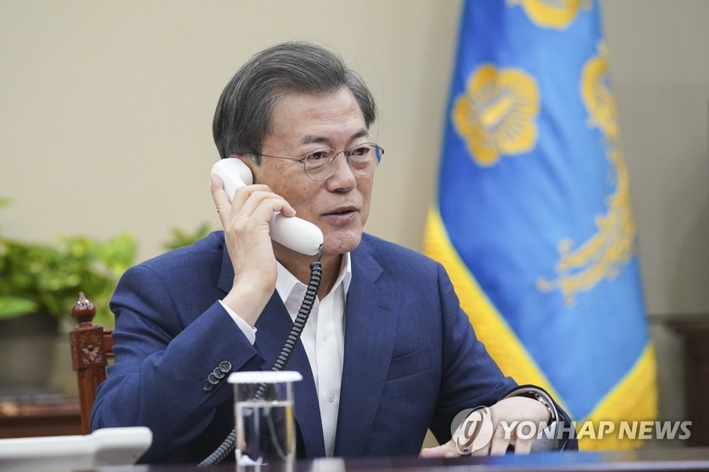 الرئيسان الكوري والفرنسي يتحدثان هاتفيًّا حول الاستجابة لفيروس كورونا الجديد