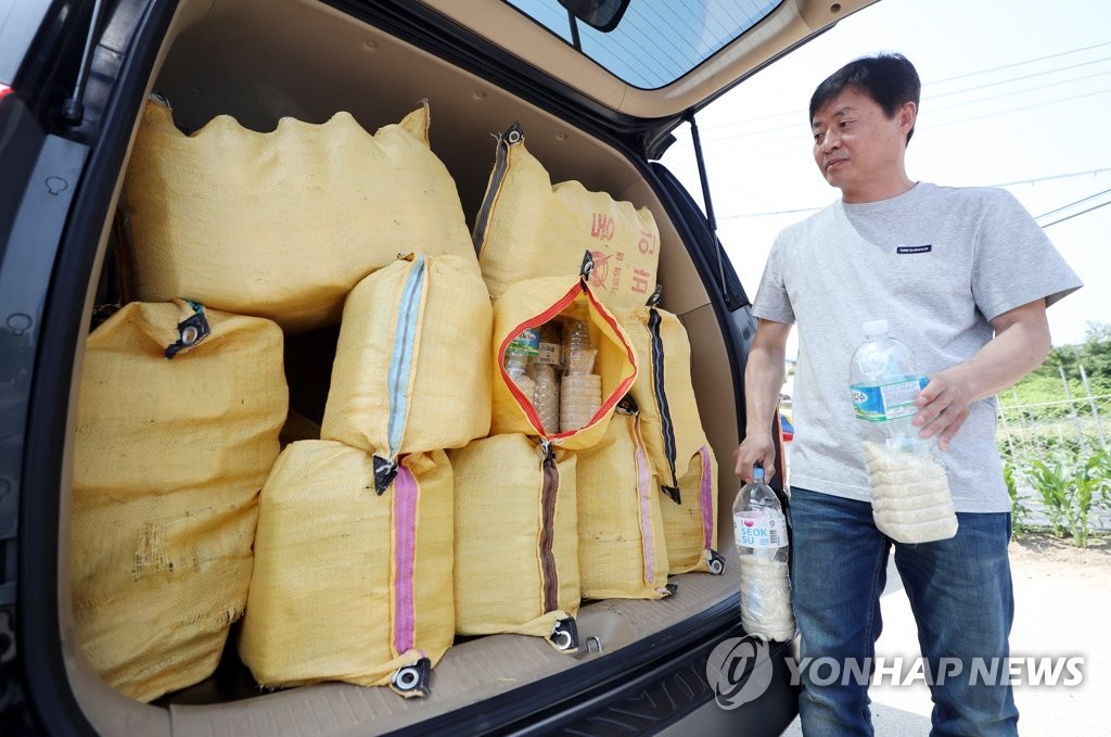 韓国の脱北者団体　コメ入りペットボトルを北朝鮮へ＝２１日に強行