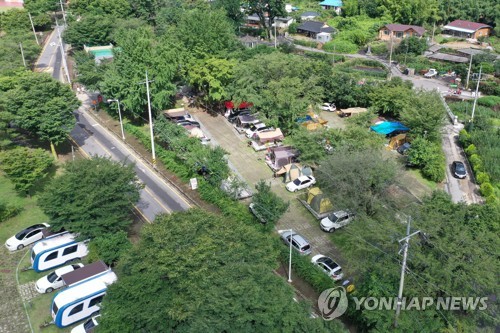 '여름휴가는 자연으로'…빈자리 없는 캠핑장