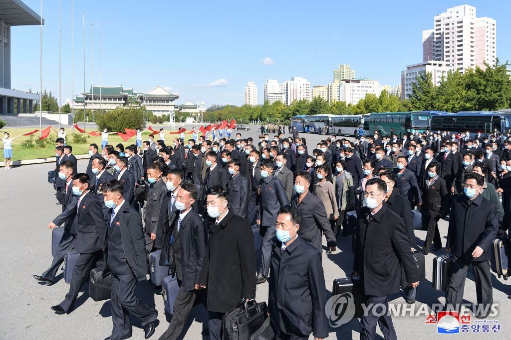 Delegates from across the country arrive in Pyongyang on Oct. 5, 2020, to attend a ceremony to mark the 75th founding anniversary of the ruling Workers' Party, in this photo released by the Korean Central News Agency. (For Use Only in the Republic of Korea. No Redistribution) (Yonhap)