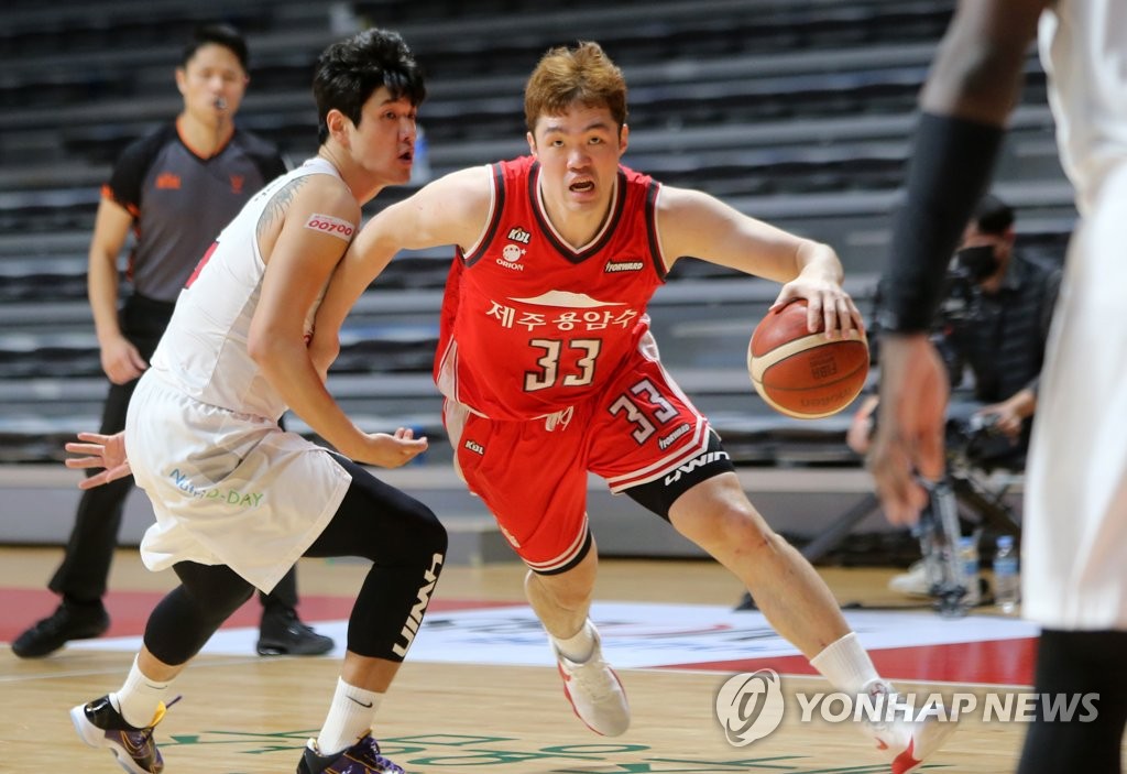 Lee Seung-hyun in action | Yonhap News Agency