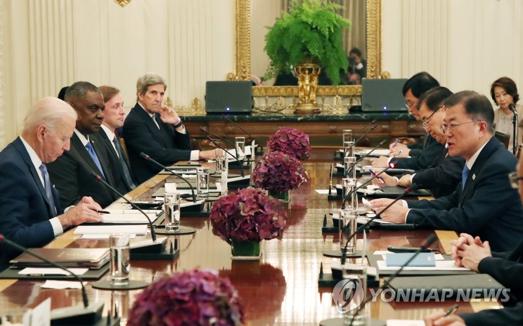Moon y Biden acuerdan sobre la firme alianza en sus diálogos cumbre