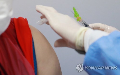 광주 광산구, 외국인 주민 백신접종 지원…'불법체류자도 OK'