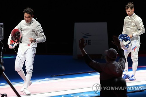 (LEAD) Kim Jung-hwan remporte la médaille de bronze au sabre individuel hommes