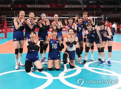 (Olympics) S. Korea volleyball coach still dreaming after unlikely victory over Turkey