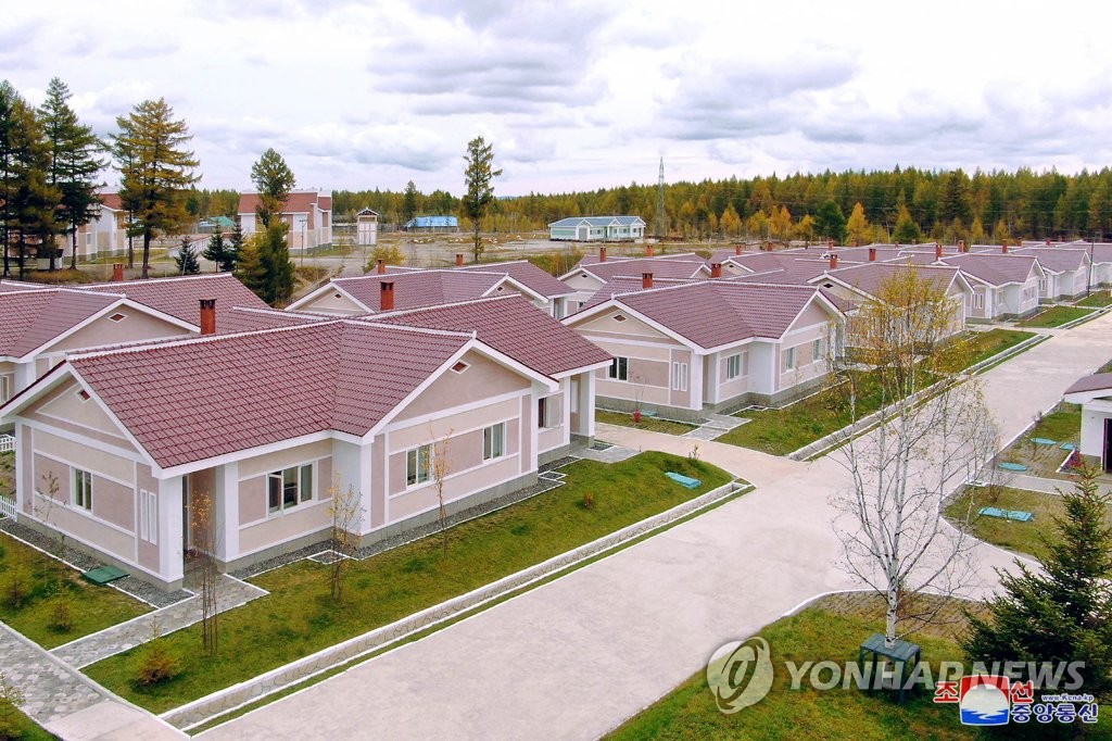 N. Korea builds more houses in Samjiyon under major development project