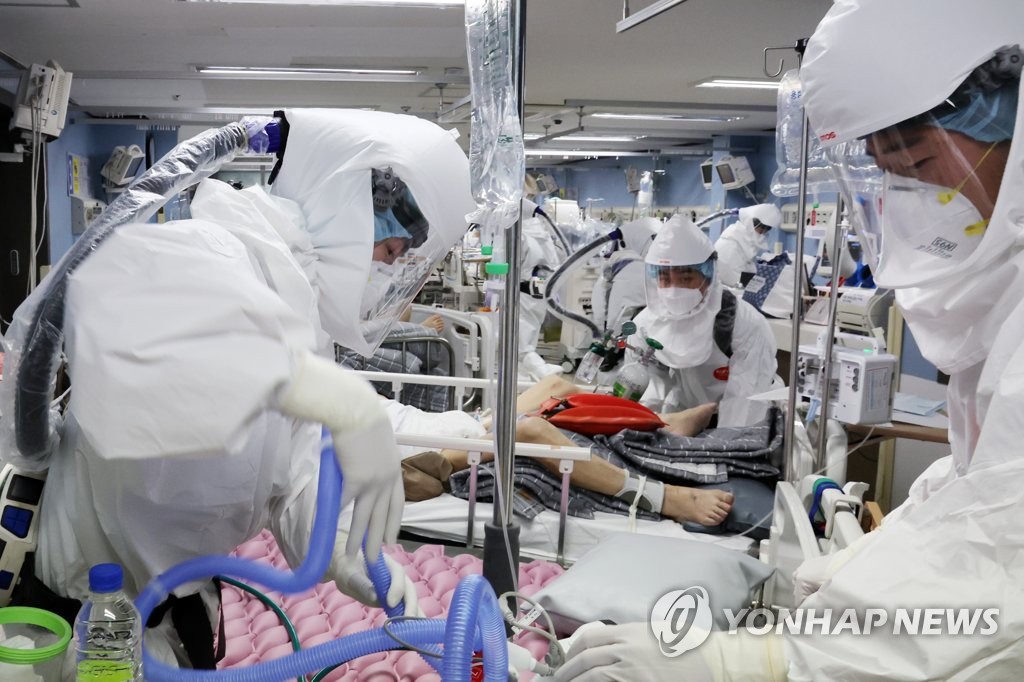 كوريا الجنوبية تتوقع أن تبدأ حالات الوفيات والحالات الخطيرة بكورونا في الارتفاع هذا الأسبوع