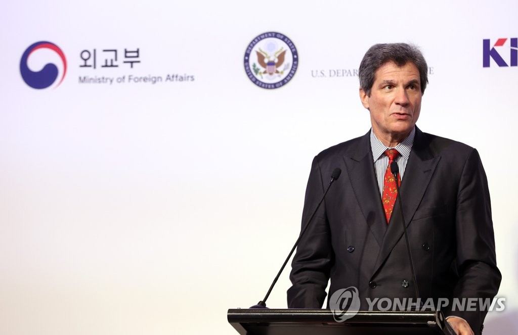 Jose W. Fernandez, U.S. undersecretary of state for economic growth, energy and the environment, speaks during the fifth ROK-US Joint Public-Private Economic Forum held in Seoul on Dec. 16, 2021. (Yonhap)