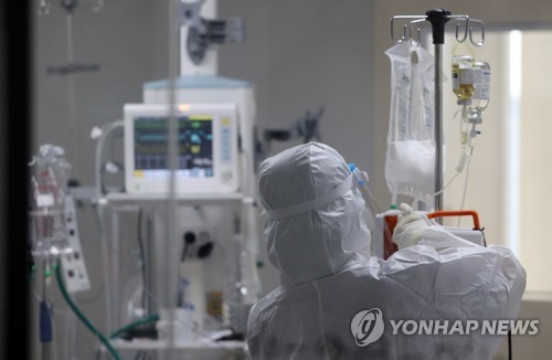 (عاجل) كوريا الجنوبية تؤكد 55 حالة وفاة جراء الإصابة بكورونا خلال يوم أمس مما يرفع الإجمالي إلى 5,300