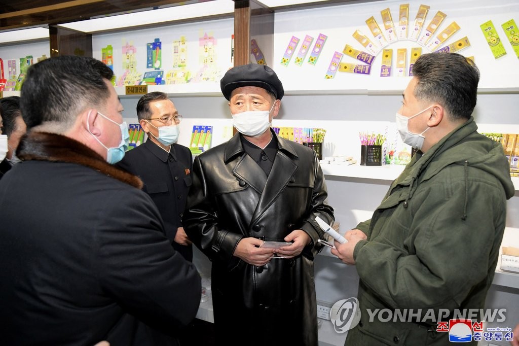 N.K. premier inspects factory for school supplies