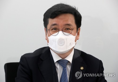 이찬희 삼성 준법감시위원장 "지배구조 개선, 신중히 접근해야"
