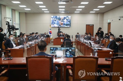 법사위, '이재명 수사경력·윤석열 부동시' 자료 공개한다