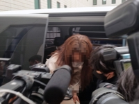 검찰, '9호선 휴대전화 폭행' 20대 구속기소…특수상해 등 혐의