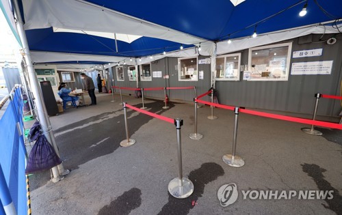 코로나19 검사는 계속…