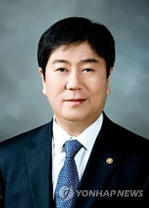 (سيرة ذاتية) اختيار التكنوقراطي الاقتصادي كيم ديه-كي لمنصب رئيس مكتب السكرتارية الرئاسية بالحكومة المقبلة