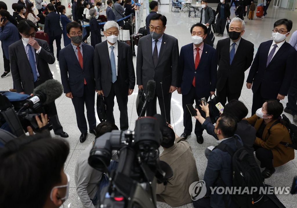 韓国次期大統領の代表団　訪日終え帰国＝「後続措置を即実行」　　