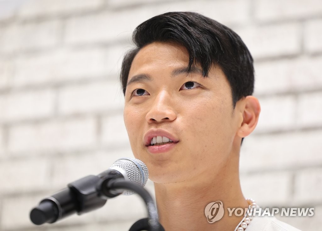 Hwang Hee-chan of Wolverhampton Wanderers speaks during a press conference in Seoul on May 24, 2022, marking the end of his first season in the Premier League. (Yonhap)