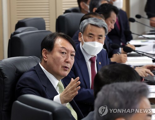  S. Korea strongly condemns N.K. missile launches as Yoon affirms U.S. extended deterrence