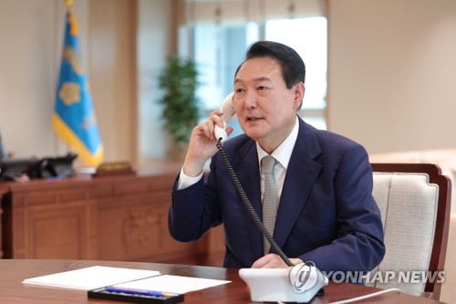 Yoon congratulates S. Korean archbishop on cardinal appointment