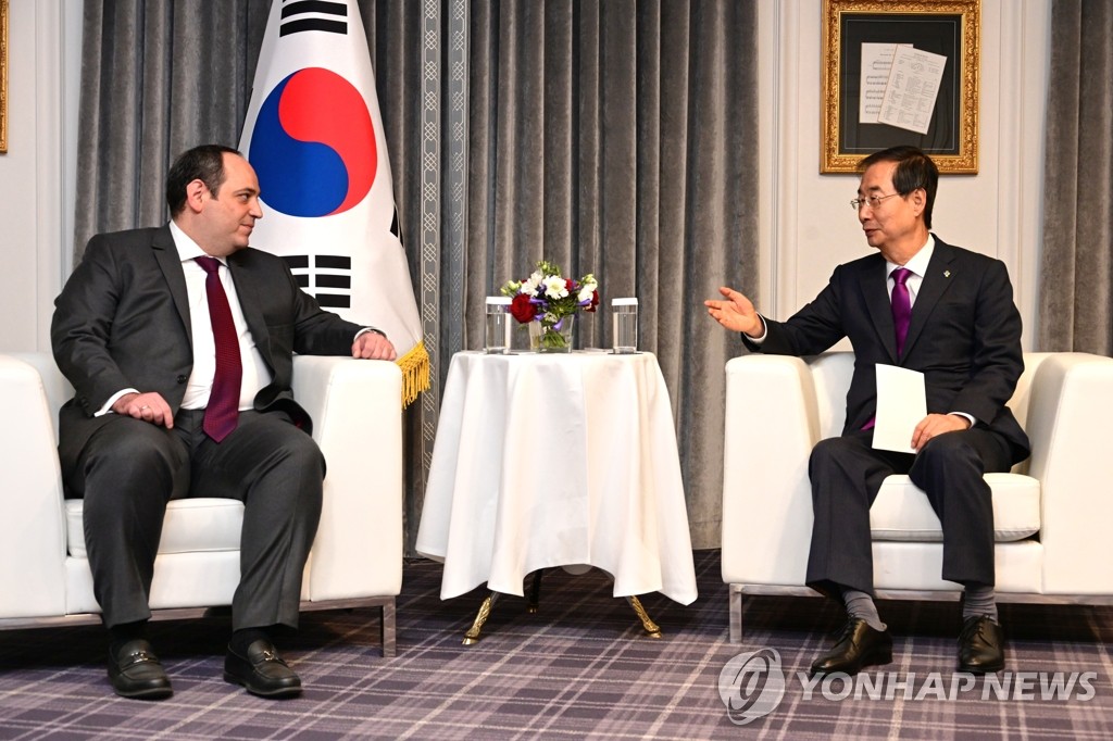 S. Korean PM meets BIE chief