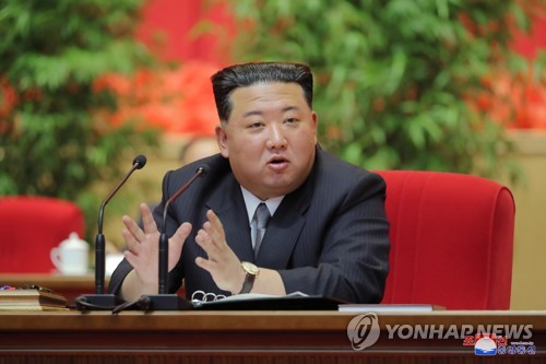 北 김정은 "코로나19 최대 비상방역전 승리 선포"