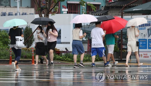 [내일날씨] 낮 최고 34도 찜통더위…일부 내륙·산지 소나기