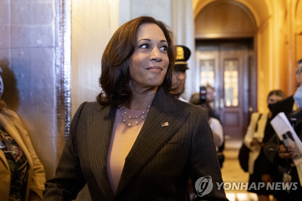 Yoon to meet with U.S. Vice President Harris in Seoul on Sept. 29