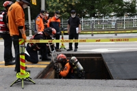 [집중호우] 맨홀 실종 누나도 발견돼 사망자 13명으로…실종자는 6명