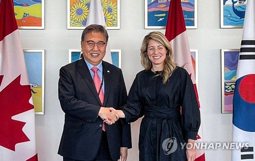 S. Korea-Canada FM talks