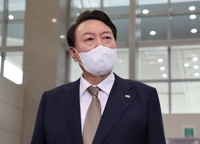 Yoon loue le chef de la diplomatie face à la motion de destitution au Parlement