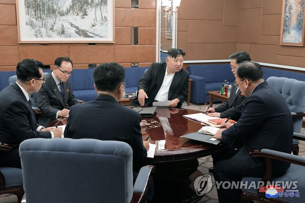 (LEAD) N. Korea working on draft resolution for year-end party plenary meeting