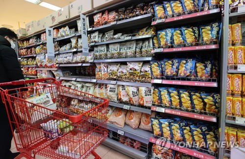 (LEAD) Hausse de 4,8% des prix à la consommation en février
