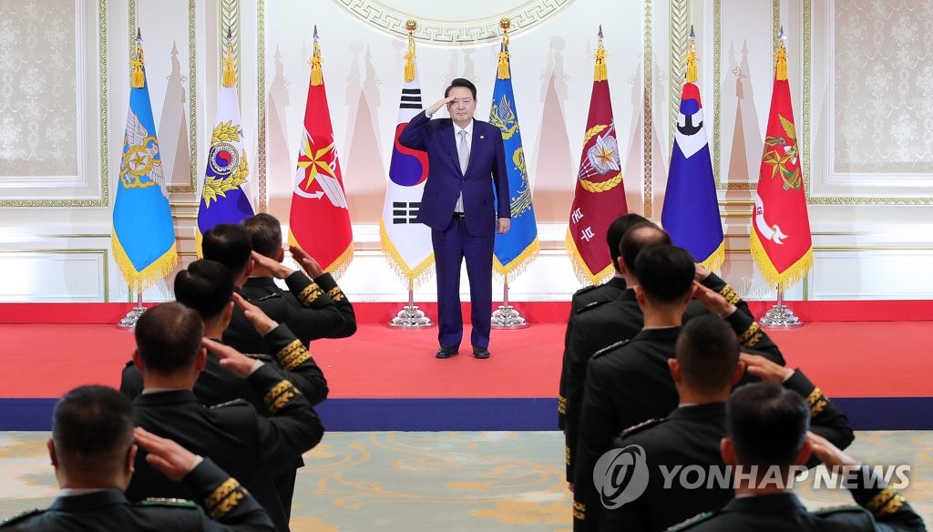 Yoon attends ceremony for new generals