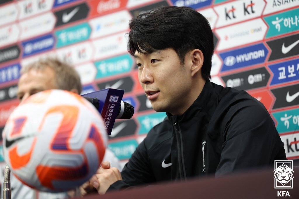 Son Heung-min, captain of the South Korean men's national football team, speaks at a press conference at Munsu Football Stadium in Ulsan, about 305 kilometers southeast of Seoul, on March 23, 2023, the eve of South Korea's friendly match against Colombia, in this photo provided by the Korea Football Association. (PHOTO NOT FOR SALE) (Yonhap)
