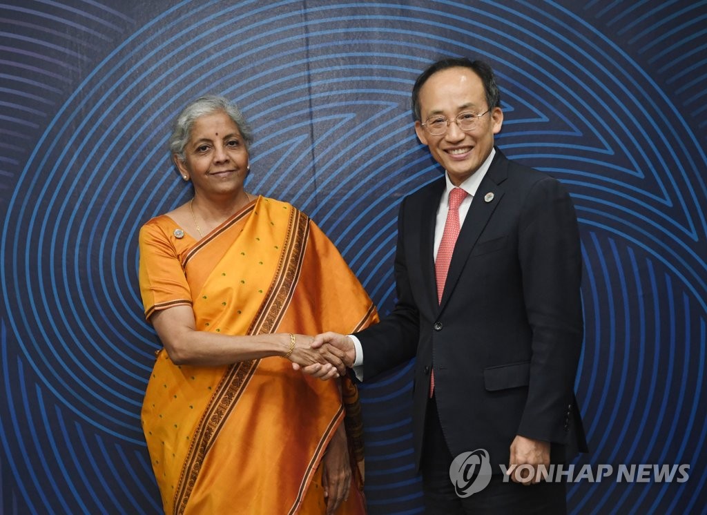 한국, 인도 및 방글라데시와 보다 광범위한 경제 관계 논의