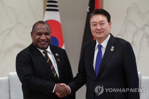 尹대통령, 키리바시·통가·투발루·바누아투·파푸아뉴기니 등 5개국 정상과 연쇄 회담